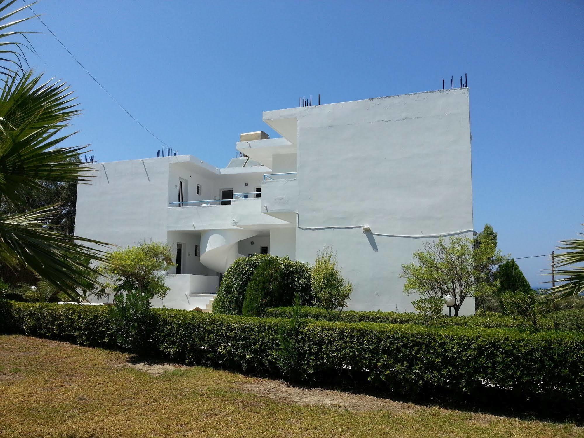 Saint George Ecotel Kalavarda ภายนอก รูปภาพ